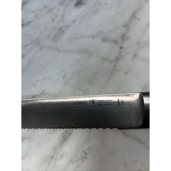 Henckels FORGED ACCENT 8-inch BREAD KNIFE w/ German Stainless Steel,‎ 19526-200 - Picture 3 of 5